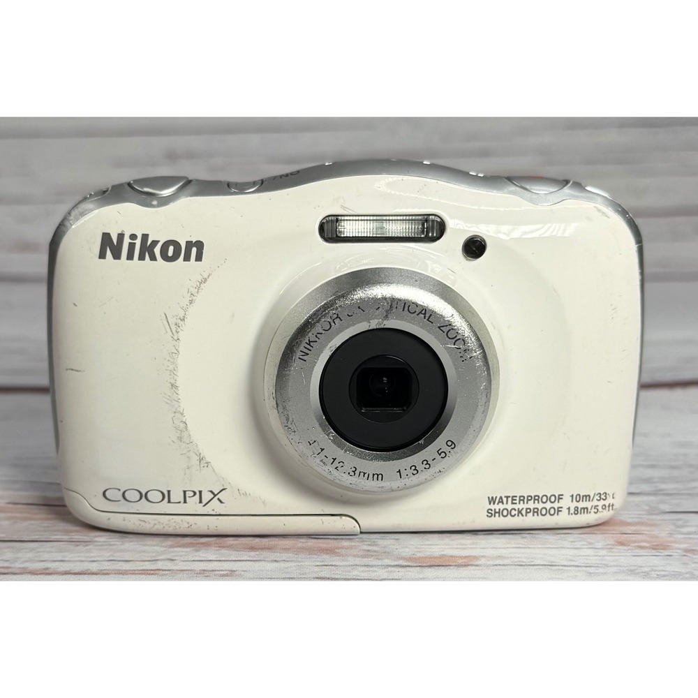 Nikon Coolpix W100 Waterproof Digital Camera White Bundle 13.2MP WiFi Bluetooth - Picture 2 of 9